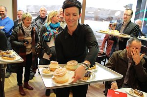 Caf&eacute; Pille und 10 Wohnungen