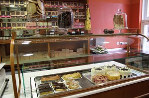 Caf&eacute; Pille und 10 Wohnungen