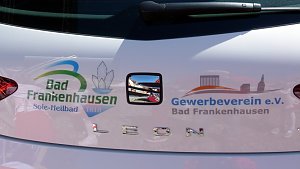 Auto f&uuml;r die Fliederk&ouml;nigin