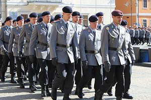 Wieder Anw&auml;rter &ouml;ffentlich vereidigt