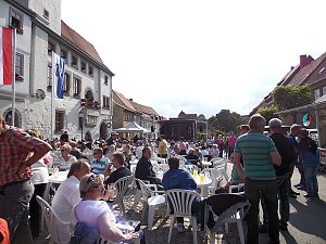 Bierfest in Weißenesee