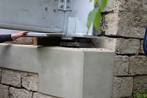 Totenbr&uuml;cke eingeh&auml;ngt