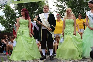Laubk&ouml;nig gekr&ouml;nt