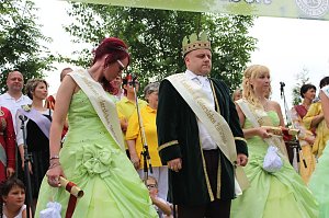 Laubk&ouml;nig gekr&ouml;nt