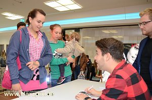Luca Hänni in der Marktpassage
