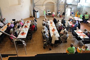 Stimmung beim Treff der Generationen