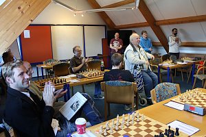 1. Sondersh&auml;user Schach open er&ouml;ffnet
