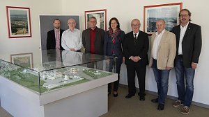 Landrätin besucht Deuna Zement GmbH