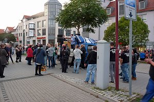 Demonstration und Gegendemonstration (1)