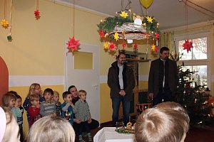 Zum 60. Spielger&auml;te und eine Torte