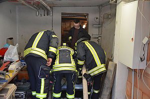 Rohrleitung in Greu&szlig;en geplatzt