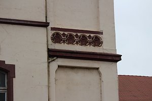 Sanieren, abrei&szlig;en oder einst&uuml;rzen lassen?