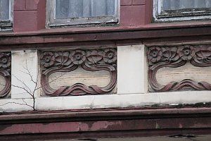 Sanieren, abrei&szlig;en oder einst&uuml;rzen lassen?