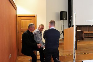 &Uuml;ber Leitbild diskutiert