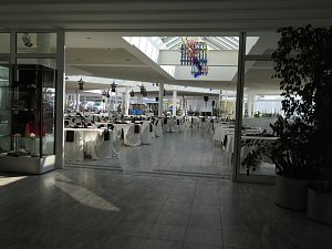 Von Autohaus zum Ballhaus