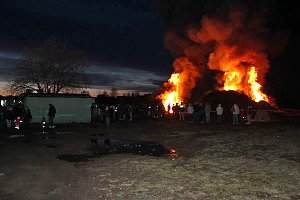 Ein Feuer ist nicht genug