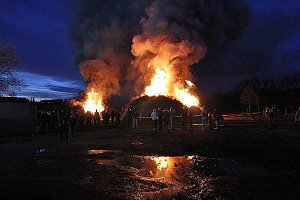 Ein Feuer ist nicht genug
