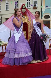Fliederprinzessin in Amt eingef&uuml;hrt
