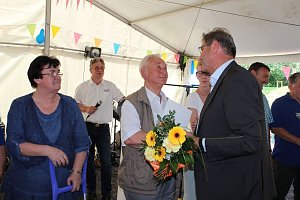 "Wir bauen Br&uuml;cken"