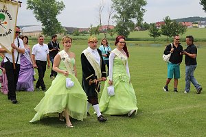 Laubk&ouml;nig gekr&ouml;nt - Geheimnis der Hofdamen gel&uuml;ftet!