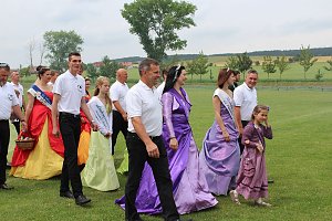 Laubk&ouml;nig gekr&ouml;nt - Geheimnis der Hofdamen gel&uuml;ftet!