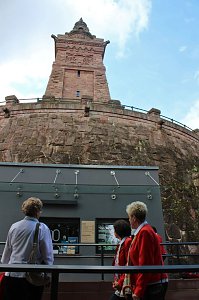 Klingender Wanderweg übergeben