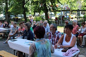 Farbenfrohes Sommerfest der VHS
