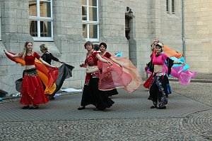 Farbenfrohes Sommerfest der VHS