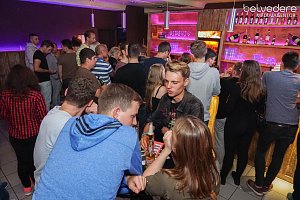 Party im Jugendclubhaus in Nordhausen - der Samstag