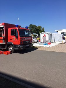 Hei&szlig;er Tanz der Rettungskr&auml;fte