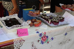 Was für ein Andrang beim Schulfest!