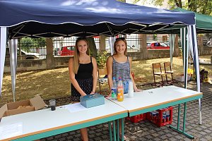 Was für ein Andrang beim Schulfest!