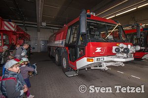Auf dem Flughafen unterwegs