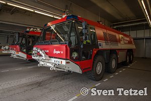 Auf dem Flughafen unterwegs