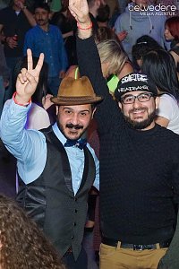 Wir bekennen Farbe! - so hieß das Motto der Nacht vom Samstag zu Sonntag im Nordhäuser Jugendclubhaus. Auf die Gäste wartete nicht nur jede Menge Licht, sondern auch jede Menge toller Musik. Wir haben wieder die Galerie für Sie zusammengestellt.