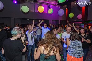 Wir bekennen Farbe! - so hieß das Motto der Nacht vom Samstag zu Sonntag im Nordhäuser Jugendclubhaus. Auf die Gäste wartete nicht nur jede Menge Licht, sondern auch jede Menge toller Musik. Wir haben wieder die Galerie für Sie zusammengestellt.