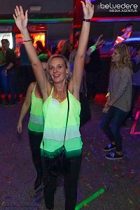 Wir bekennen Farbe! - so hieß das Motto der Nacht vom Samstag zu Sonntag im Nordhäuser Jugendclubhaus. Auf die Gäste wartete nicht nur jede Menge Licht, sondern auch jede Menge toller Musik. Wir haben wieder die Galerie für Sie zusammengestellt.