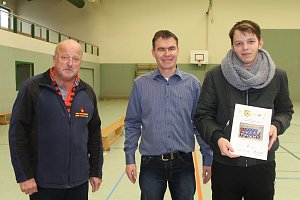 Titelverteidiger klar erfolgreich