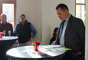 Ein Kapit&auml;n verl&auml;sst das Schiff