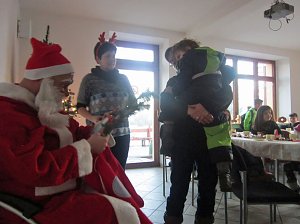 Weihnachtsfeier mit Spenden&uuml;bergabe