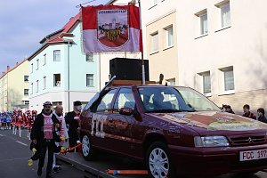 N&auml;rrinnen und Narren zogen durch die Stadt (1)  Beim gr&ouml;&szlig;ten Rosenmontagsumzug im Norden Th&uuml;ringens der heute am Vormittag auf der bekannten Route durch Sondershausen zog, war wie in den letzten Jahren  ein gro&szlig;er Publikumsmagnet...   Die Sondersh&auml;user Narren und Jecken haben auch 2017 den Rosenmontag wieder fr&ouml;hlich und beschwingt mit ihrem Umzug durch die Stadt zu einem H&ouml;hepunkt gemacht und auf