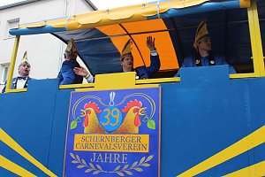 N&auml;rrinnen und Narren zogen durch die Stadt (1)  Beim gr&ouml;&szlig;ten Rosenmontagsumzug im Norden Th&uuml;ringens der heute am Vormittag auf der bekannten Route durch Sondershausen zog, war wie in den letzten Jahren  ein gro&szlig;er Publikumsmagnet...   Die Sondersh&auml;user Narren und Jecken haben auch 2017 den Rosenmontag wieder fr&ouml;hlich und beschwingt mit ihrem Umzug durch die Stadt zu einem H&ouml;hepunkt gemacht und auf