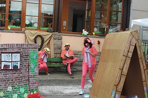 "Gro&szlig;e Schweinerei" vor der Kindervilla