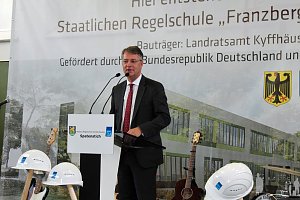 Spatenstich f&uuml;r Franzbergschule erfolgt