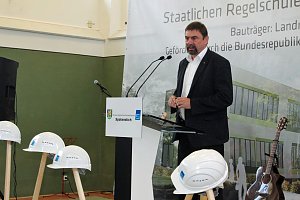 Spatenstich f&uuml;r Franzbergschule erfolgt