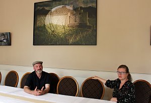 Sebastian Weise in einer Ausstellung