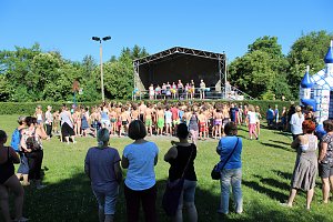 Fachschule organisierte wieder Schwimmbadfest