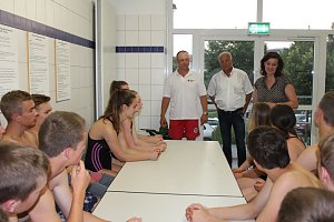 Zertifikate f&uuml;r Rettungsschwimmer &uuml;bergeben