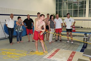 Zertifikate f&uuml;r Rettungsschwimmer &uuml;bergeben