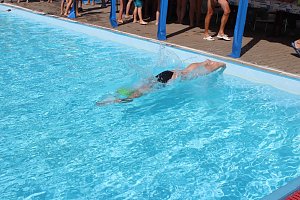 24-h-Schwimmen gestartet